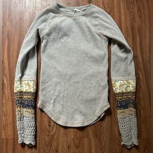 Free People Knit Gray and Blue Patterned Sweater Top